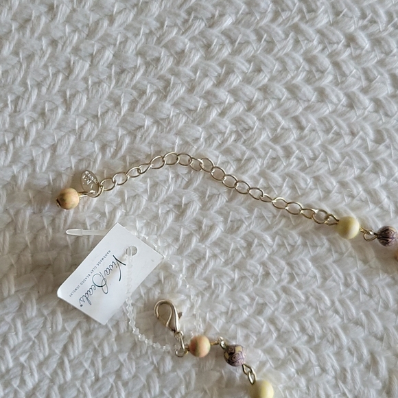 Viva Bead necklace - Picture 2 of 3